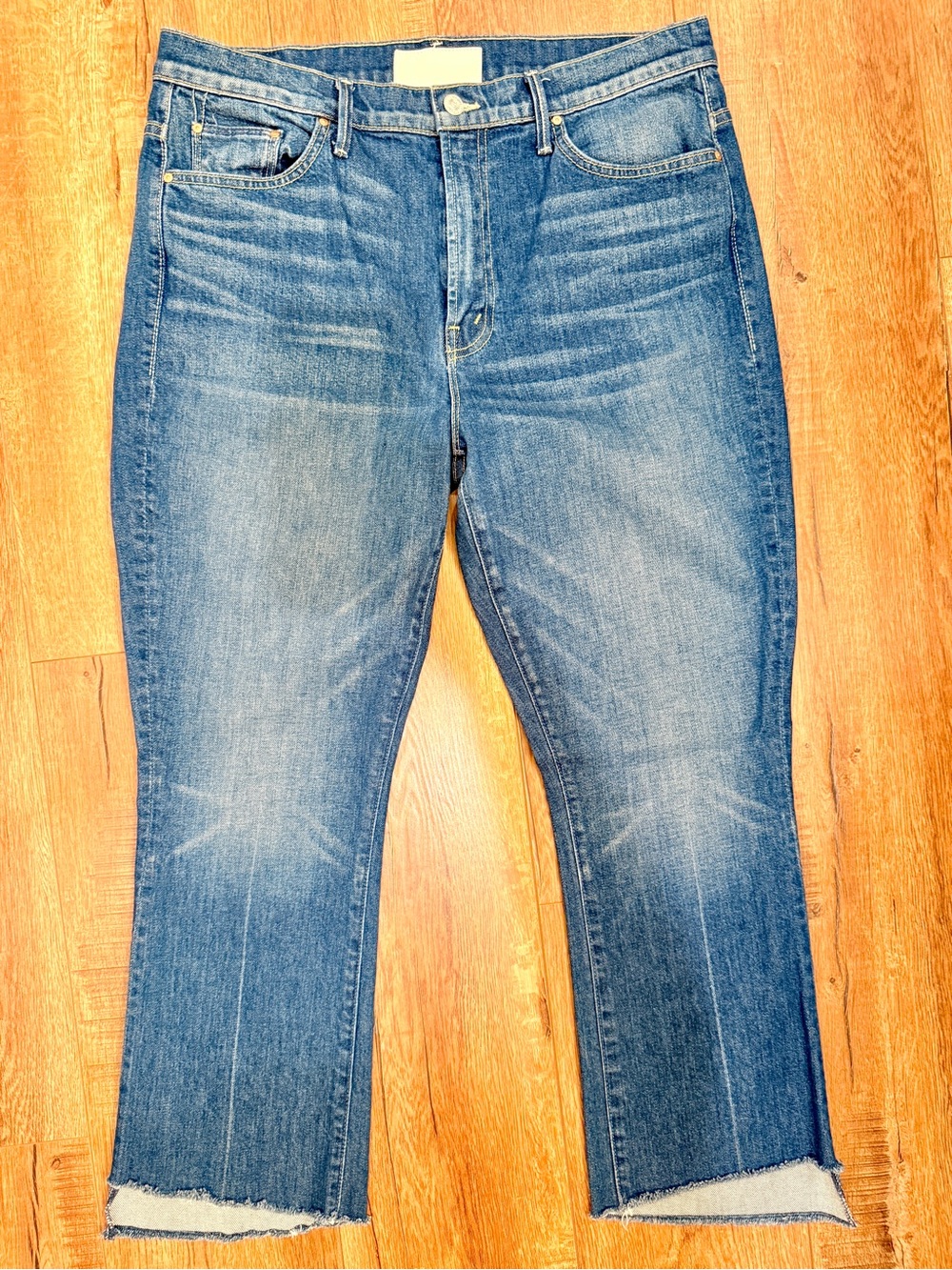MOTHER Women’s The Insider Crop Step Fray